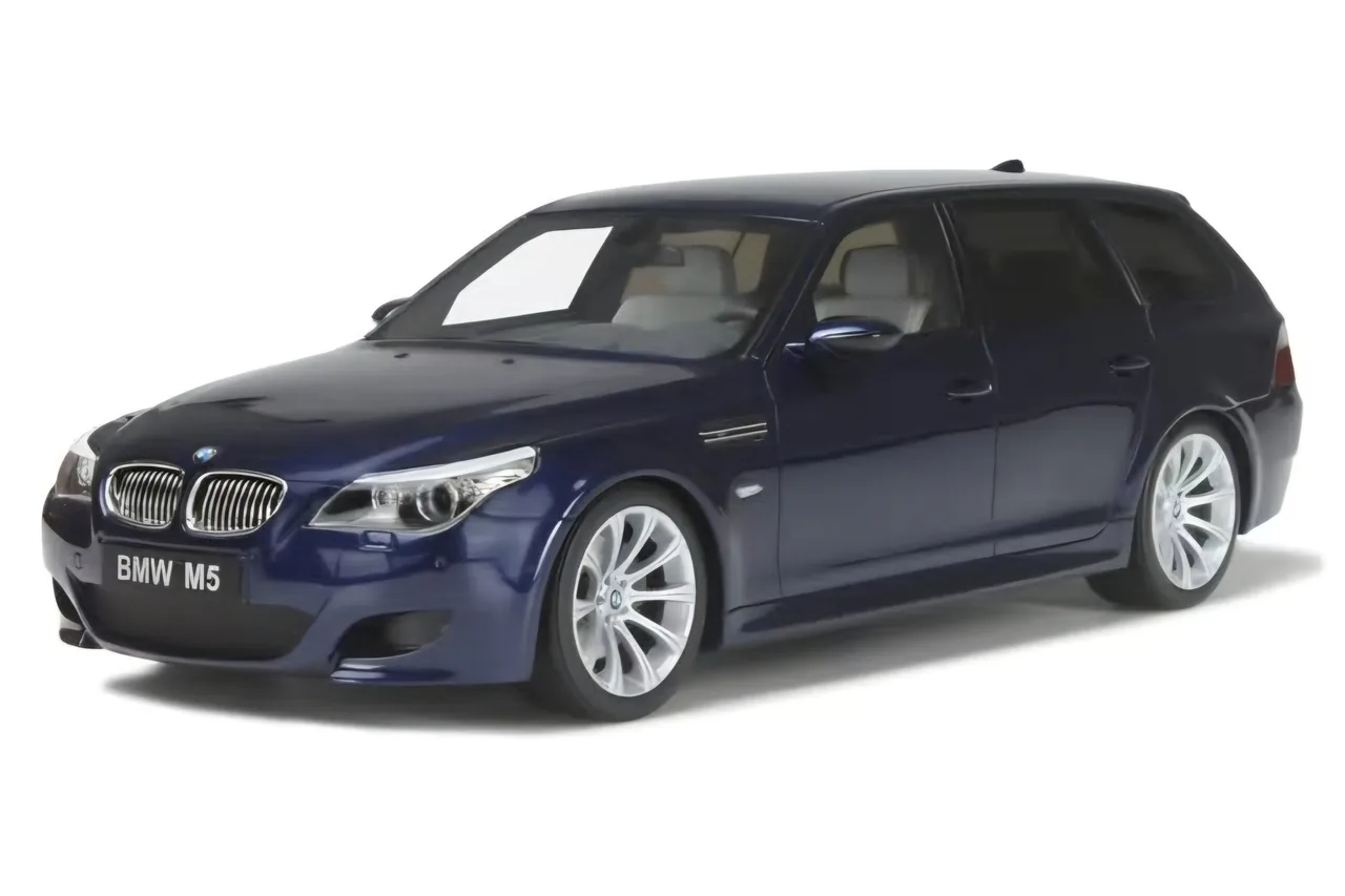 BMW BMW M5 Touring E61车模实拍