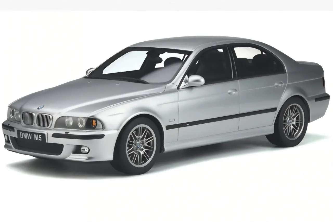 BMW BMW M5 E39车模实拍