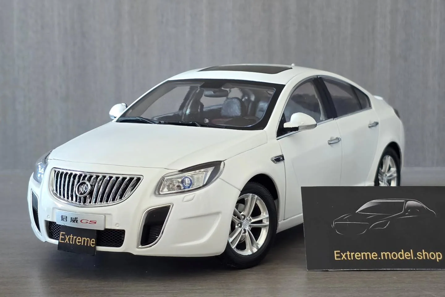 Buick Buick Regal GS model-car photo