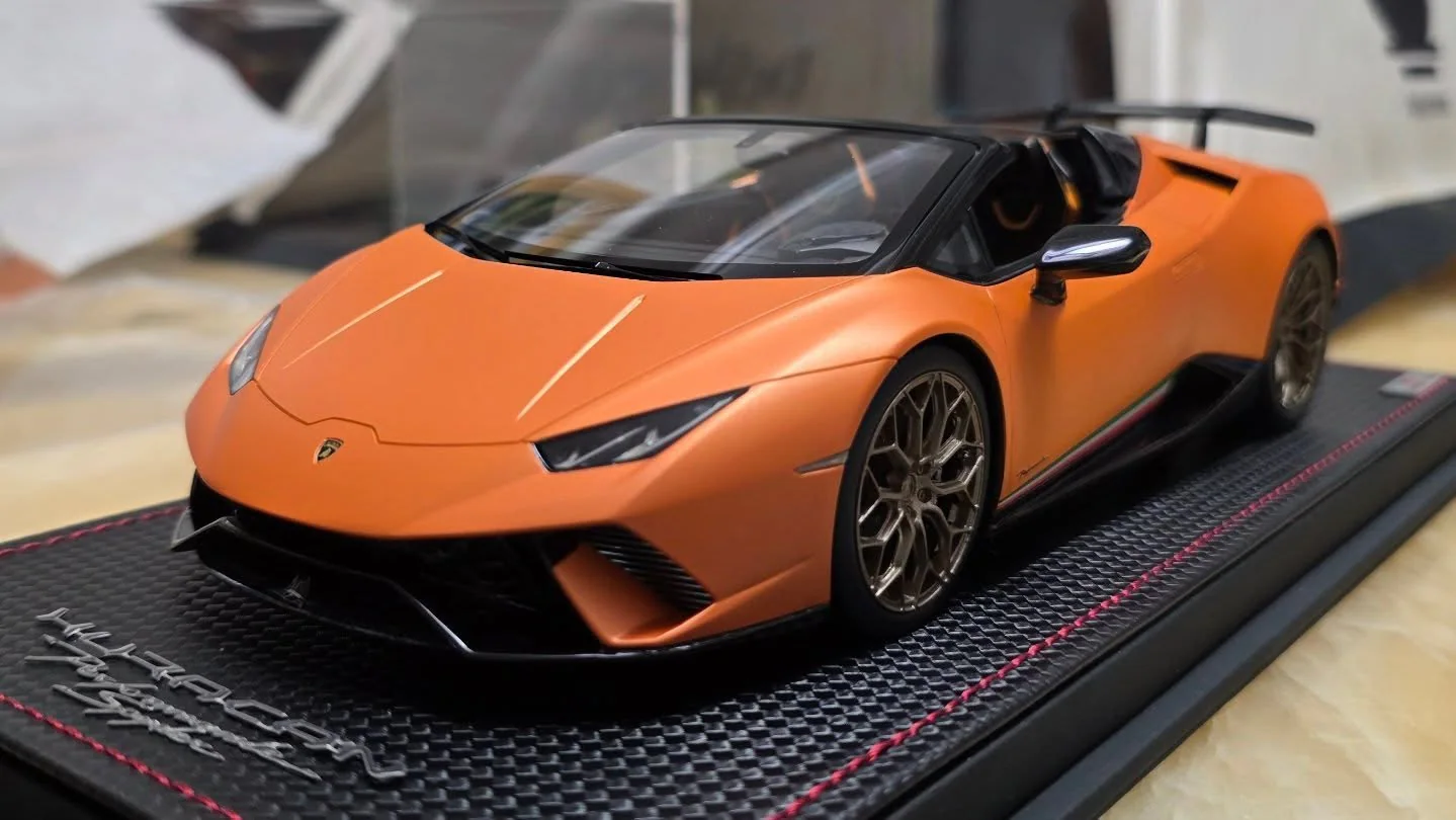 Lamborghini Lamborghini Huracán Performante model-car photo
